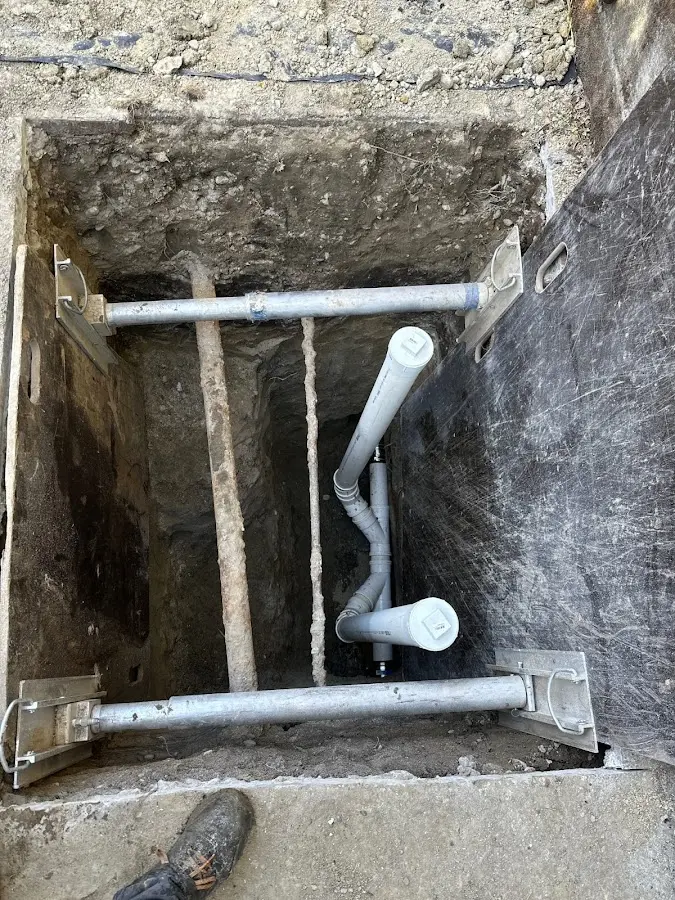 Experienced plumber completing Drain Cleaning work in Annandale